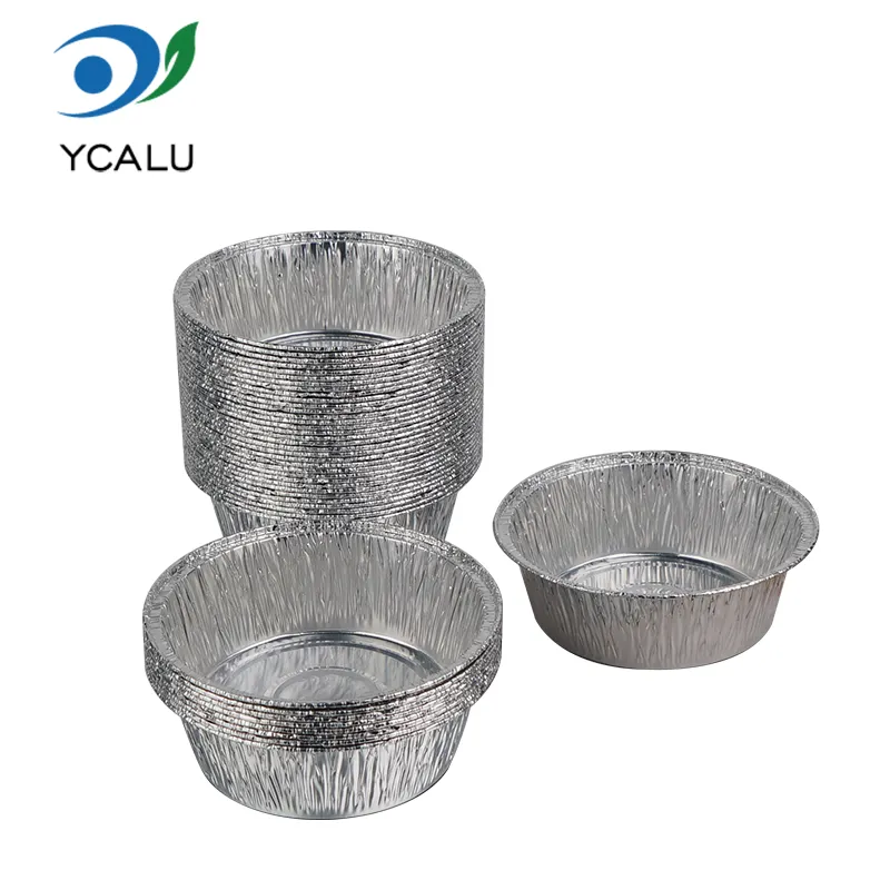 Runde kleine Backbehälter aus silberner Aluminiumfolie