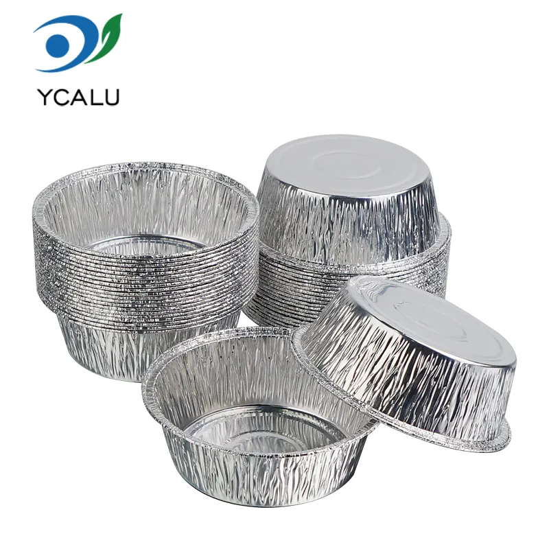 Runde kleine Backbehälter aus silberner Aluminiumfolie