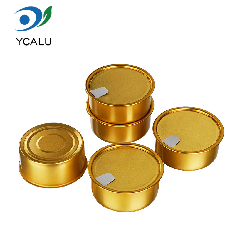 Goldfarbene Einwegschüssel aus lebensmittelechtem Catering-Aluminium Goldfarbene Einwegschüssel aus lebensmittelechtem Catering-Aluminium